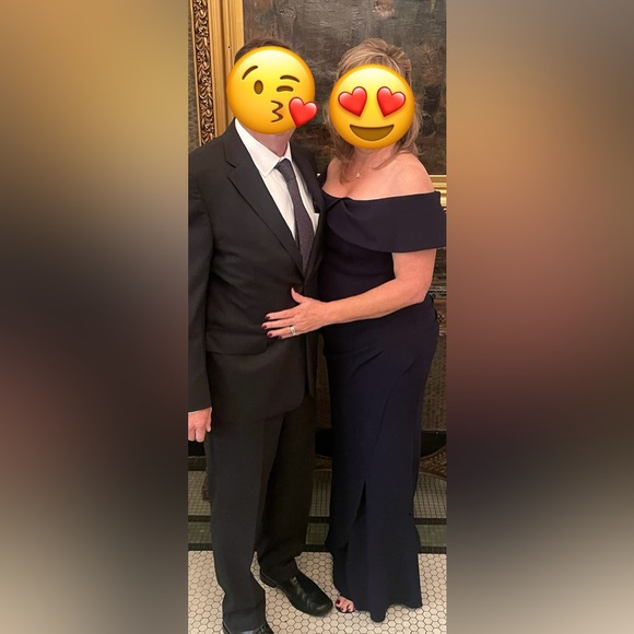 Xscape Evening Gown - Sz 16 - Navy - Picture 6 of 7